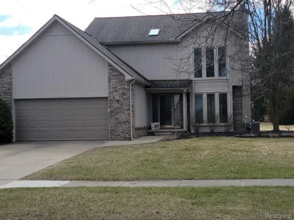 3283 Bennington Dr, Wixom, MI 48393
