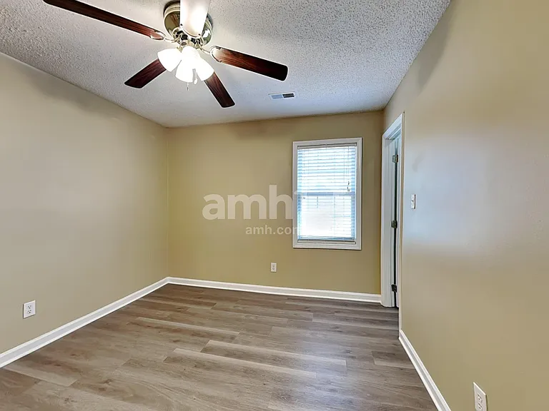 201 Walnut Creek Dr — Photo 12