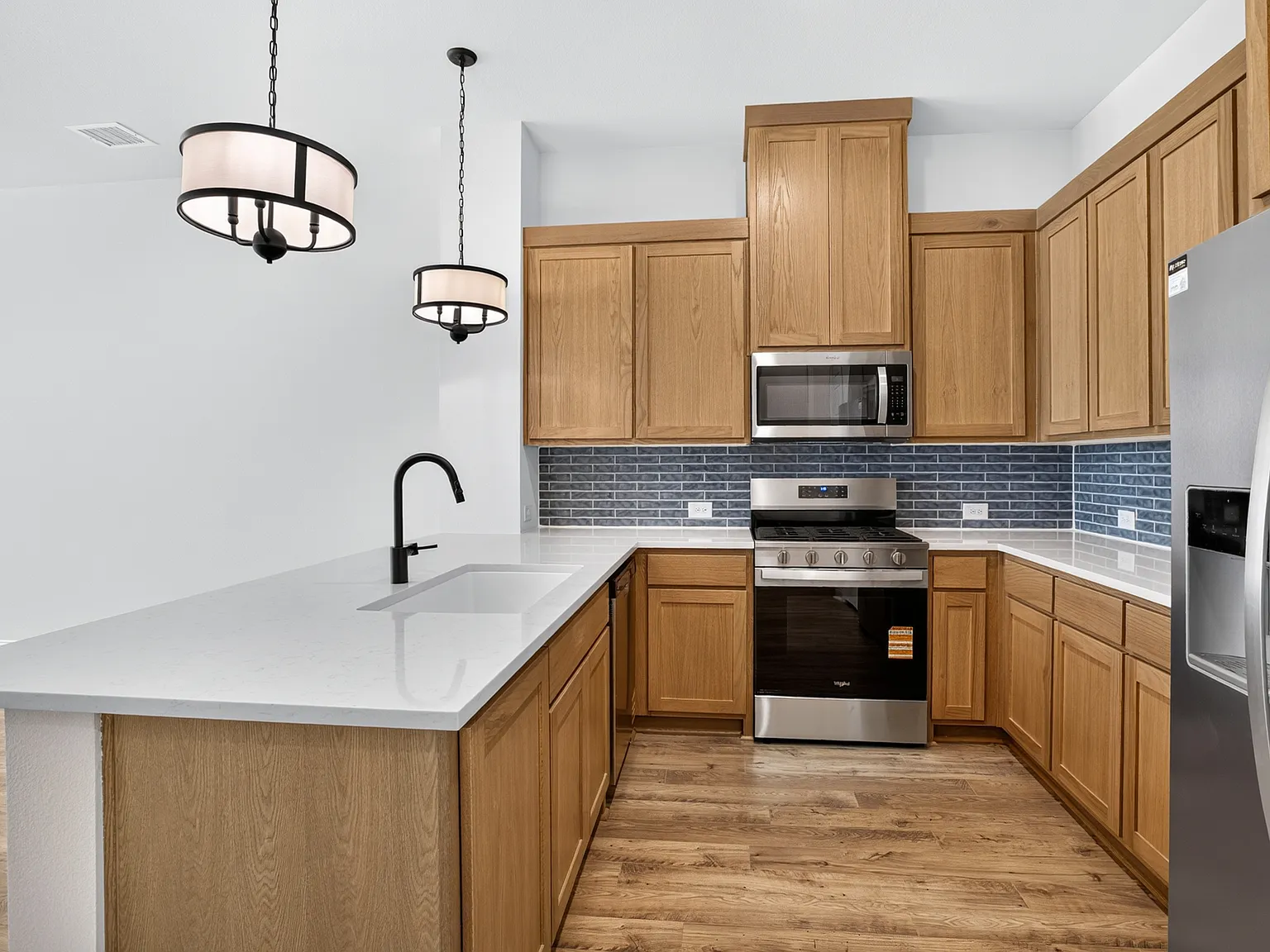3 bed, 1804 sqft, $3,150 — Photo 2