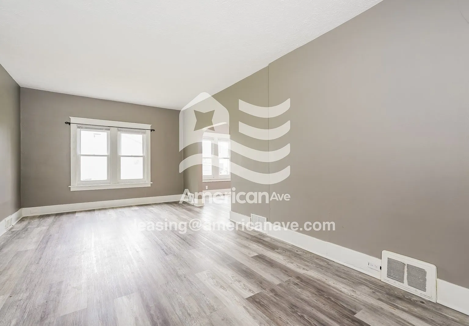 3 bed, 1.0 bath, 1152 sqft, $1,029 — Photo 3