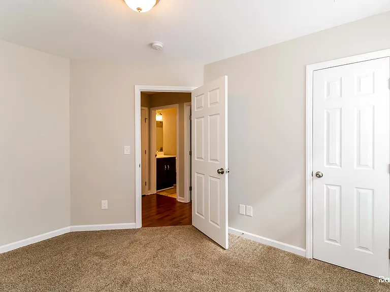 121 Dobson St — Photo 15