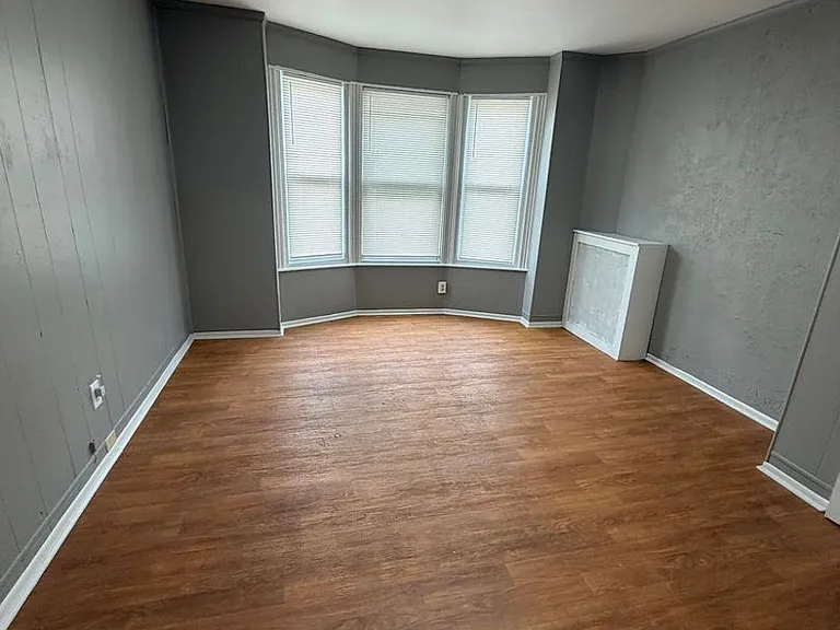 1007 N 10th St — Photo 11