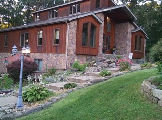 166 Ridge Garden Ln, Natrona Heights, PA 15065