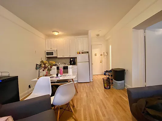 Rented by Oxford Property Group | media 18