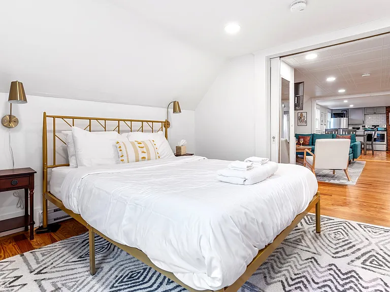 2 Sargent St #3 — Photo 37