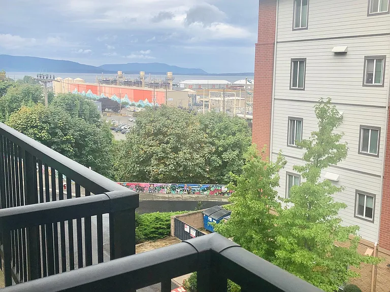 1010 Railroad Ave — Photo 385