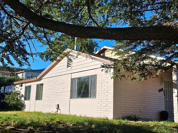 2nd image of 301 Chalcocite St