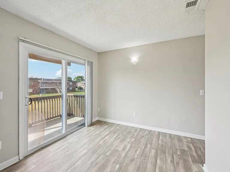Sea Oats Apartments — Photo 18