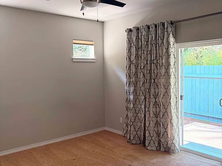 2252 W Rosecrans Ct — Photo 18