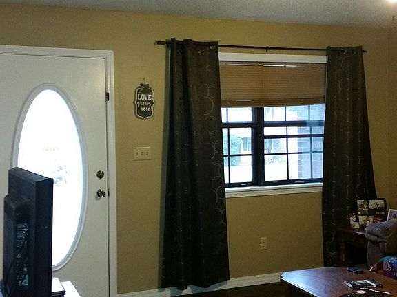 2nd image of 606 Twin Oak Dr