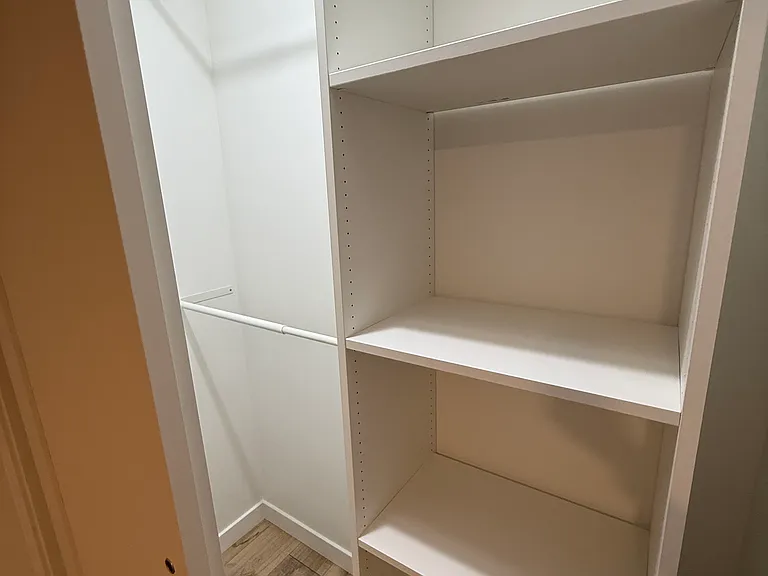 1509 N Hollywood Way #C — Photo 33