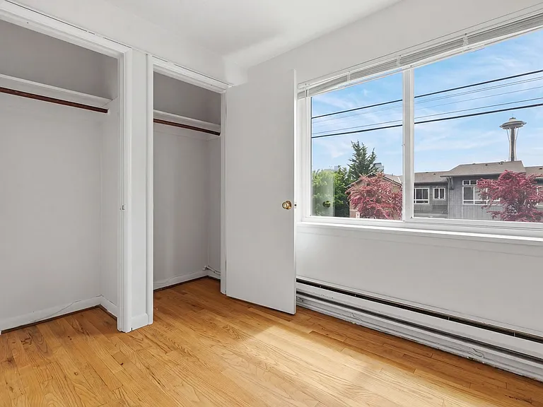 372 Aloha St — Photo 35