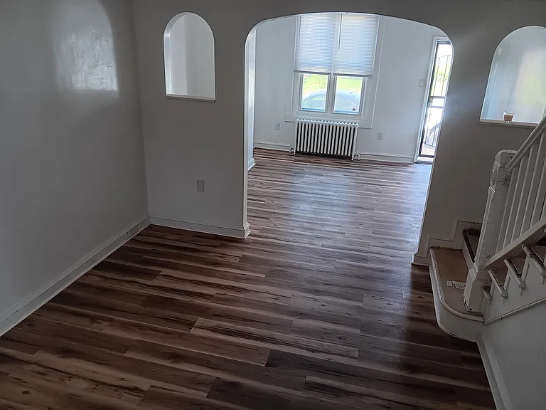 1530 W Oakdale St — Photo 13