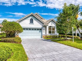 6631 Oakland Hills Dr, Lakewood Ranch, FL 34202