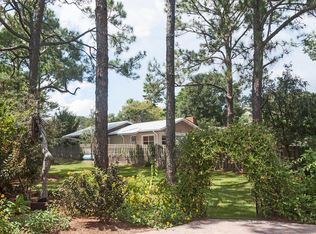 205 S Lake Dr, Santa Rosa Beach, FL 32459