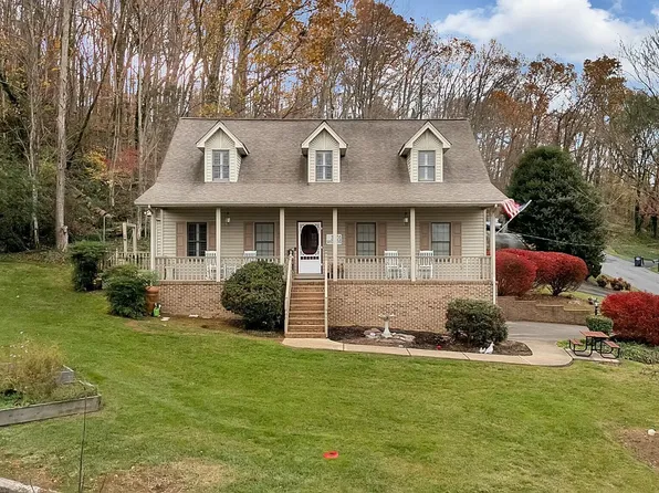 3301 Hull Dr, Kingsport, TN 37664