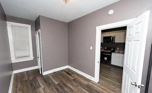 4th image of 2739 Harris Ave #2739