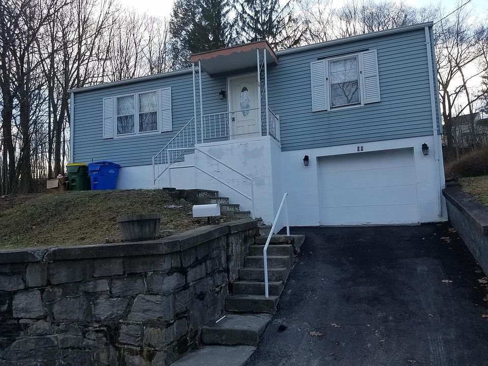 2nd image of 59 Bucks Hill Rd