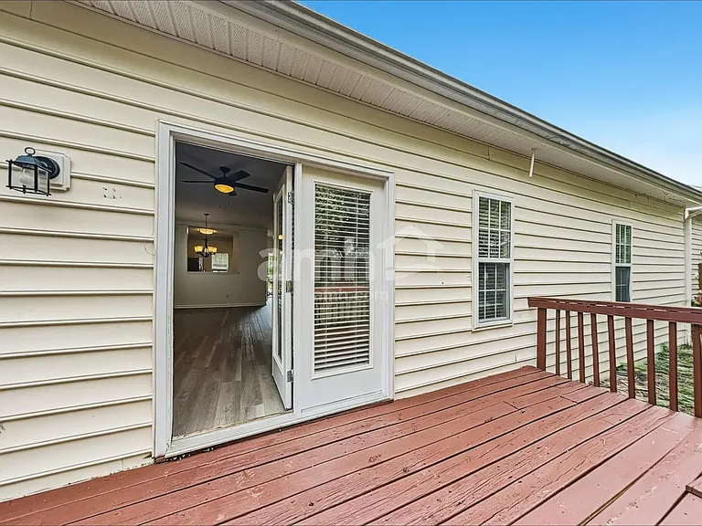 5320 Sahalee Way — Photo 15