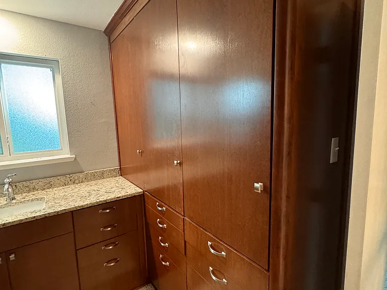 3501 Summit Blvd — Photo 16