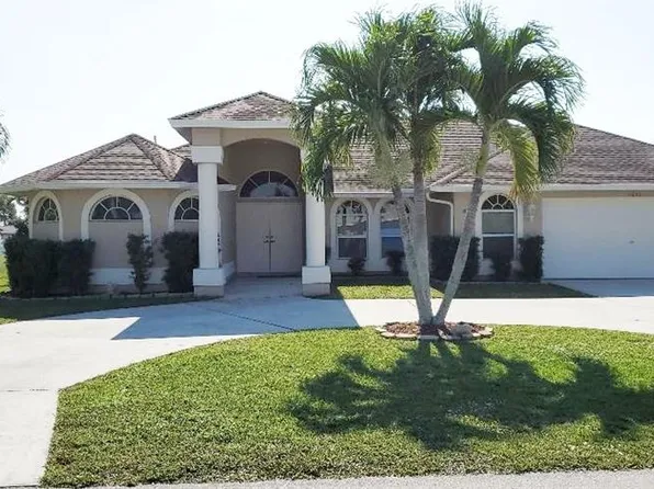 1812 SE 1st Ter, Cape Coral, FL 33990