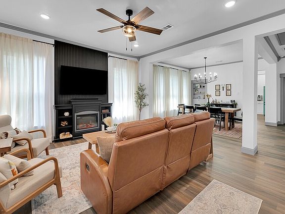 5th image of 1322 N 11th St