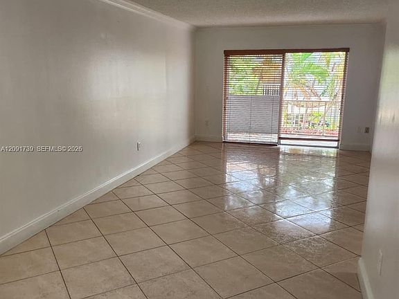 3rd image of 1725 W 60th St APT F202