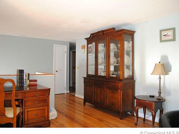 Easy flow for entertaining.