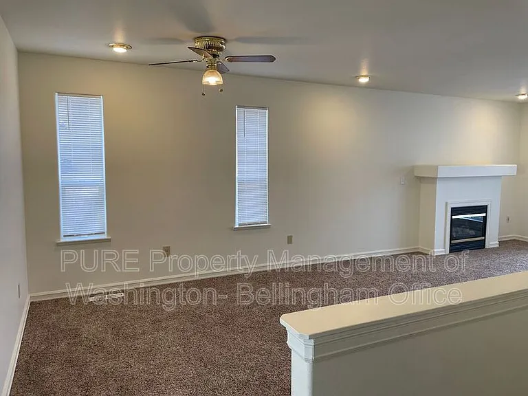 3013 Pacific St — Photo 5