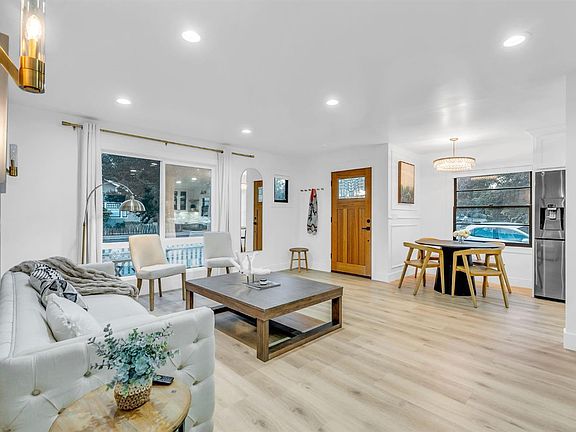 5th image of 1594 Laurel Street