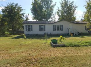 450 N Wayne St, Stanfield, OR 97875