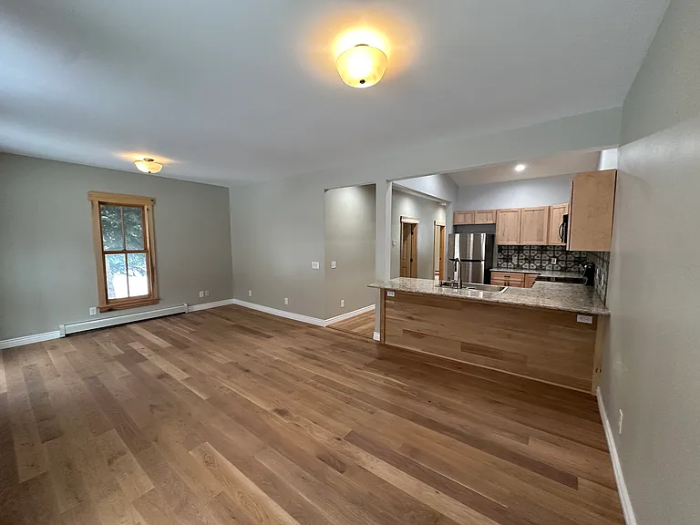 902 Rose St — Photo 12
