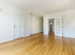 30-82 36th St #1B, Astoria, NY 11103