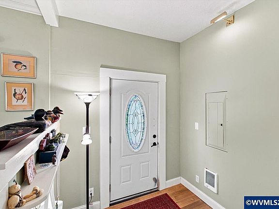 3rd image of 224 Sherman St NE
