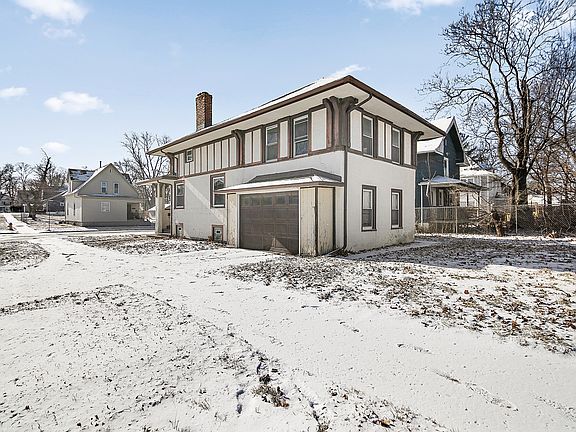 3rd image of 1295 E Merchant St