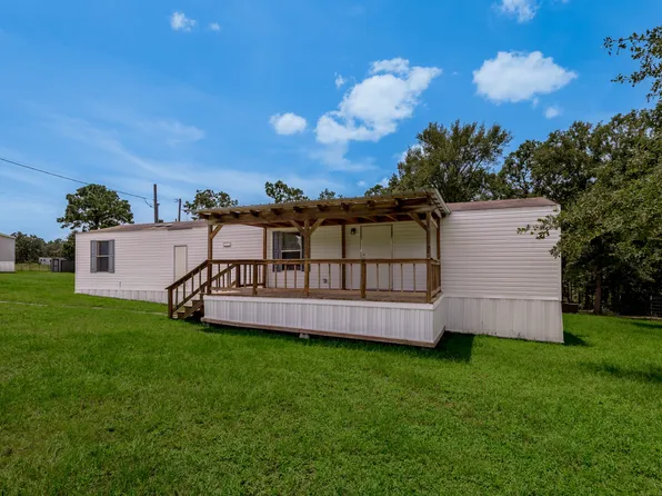 37 Riverside Ln #C, Huntsville, TX 77320