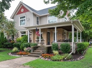 207 E Taylor St, Newark, IL 60541