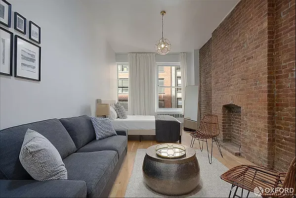 Rented by Oxford Property Group | media 10