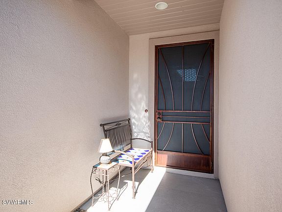 2nd image of 1585 Chateau Drive
