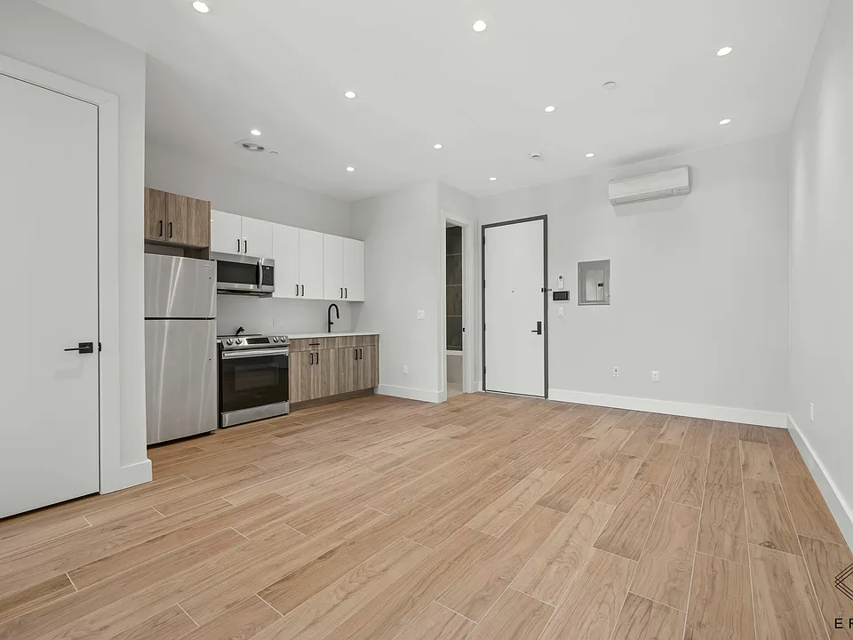 1120 Rogers Ave #2B