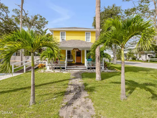 200 Live Oak St, New Smyrna Beach, FL 32168