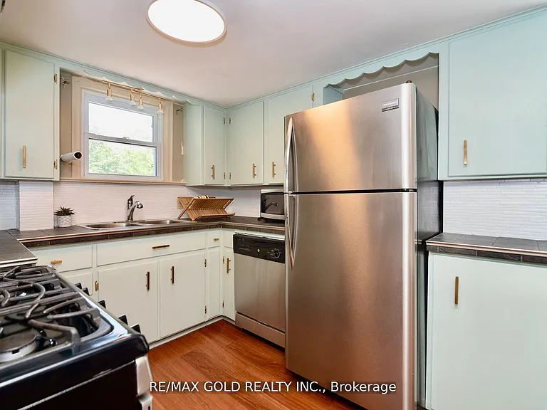 5853 McLeod Rd — Photo 7