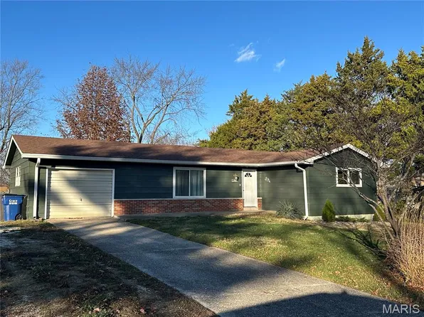 13 Tomahawk Ln, Warrenton, MO 63383