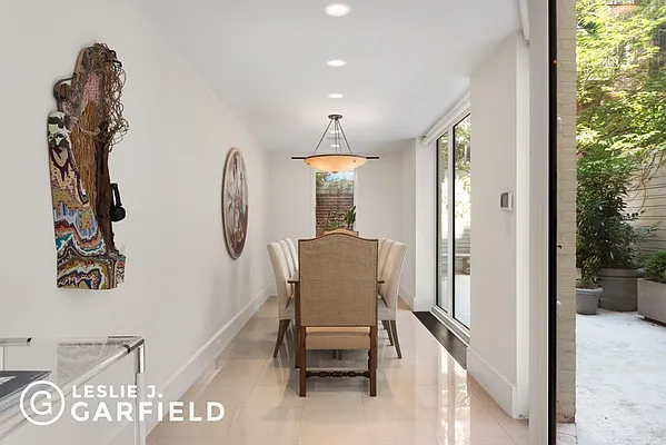 Sold by Leslie J. Garfield | media 15