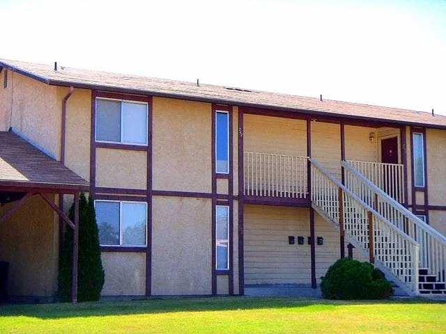2 bed, $1,295 — Photo 1