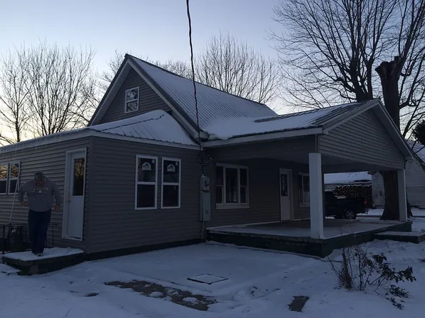 402 2nd St, Shoals, IN 47581