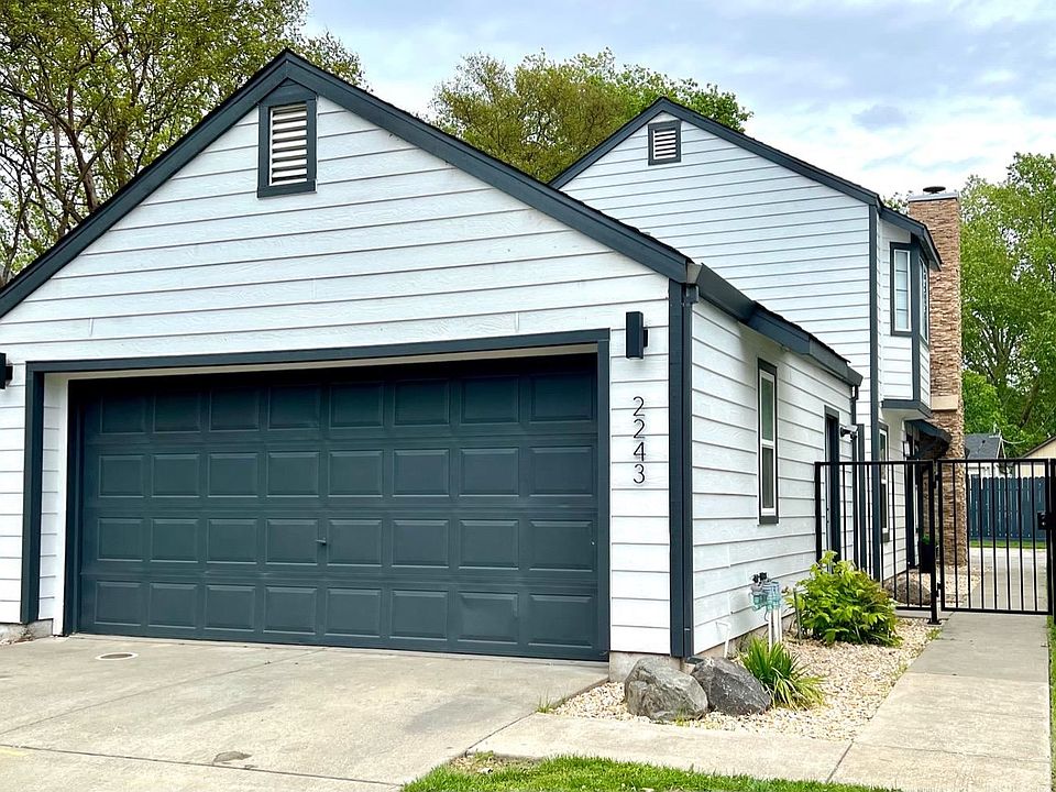 1st image of 2243 Sandcastle Way