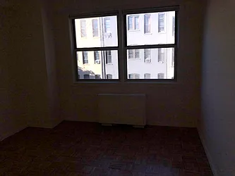 Rented by R New York