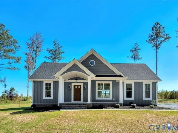 4752 Country Club Rd, Brodnax, VA 23920