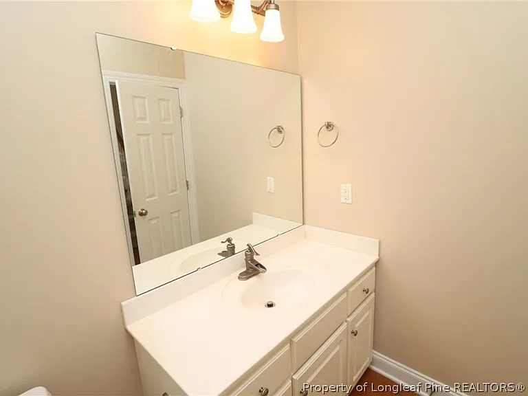 36 W Trafalgar Ct — Photo 19